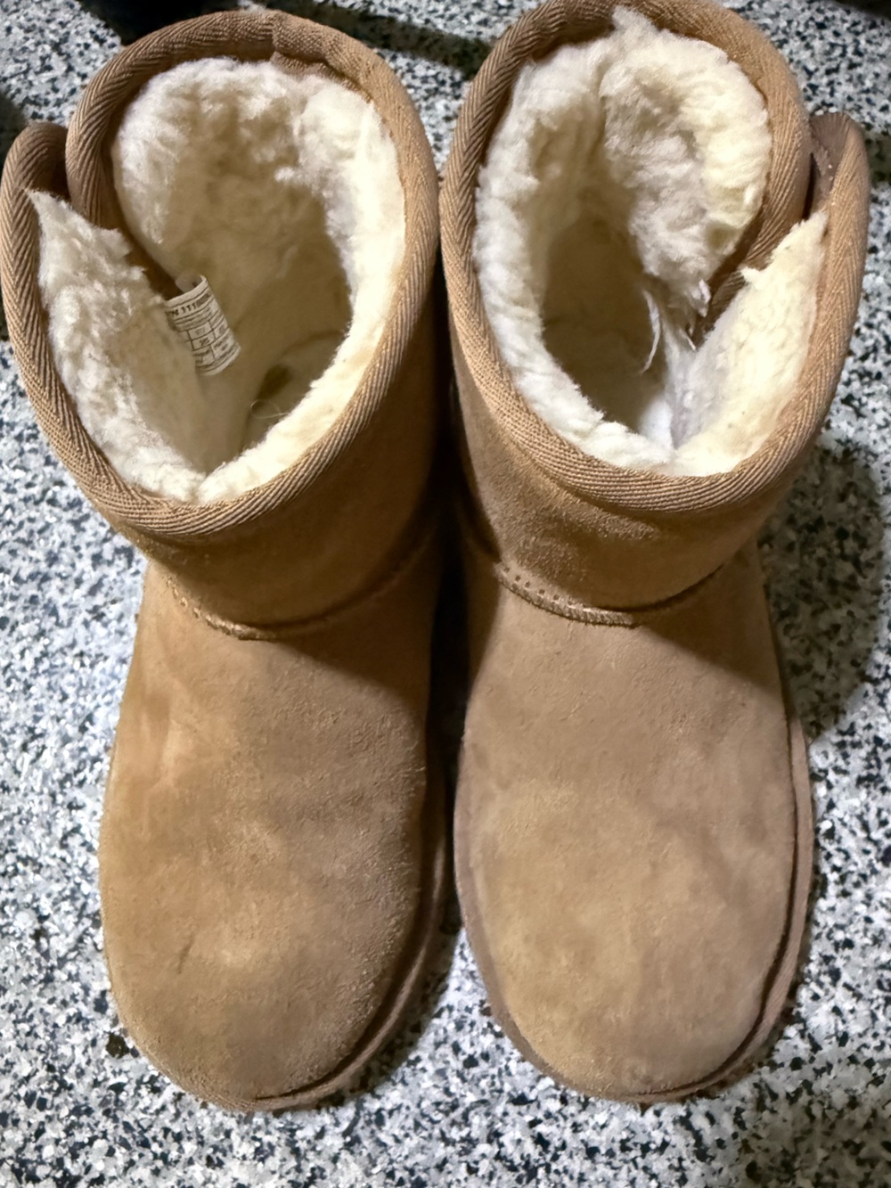Girls UGG Chestnut Suede Short Boot with Shearling Trim